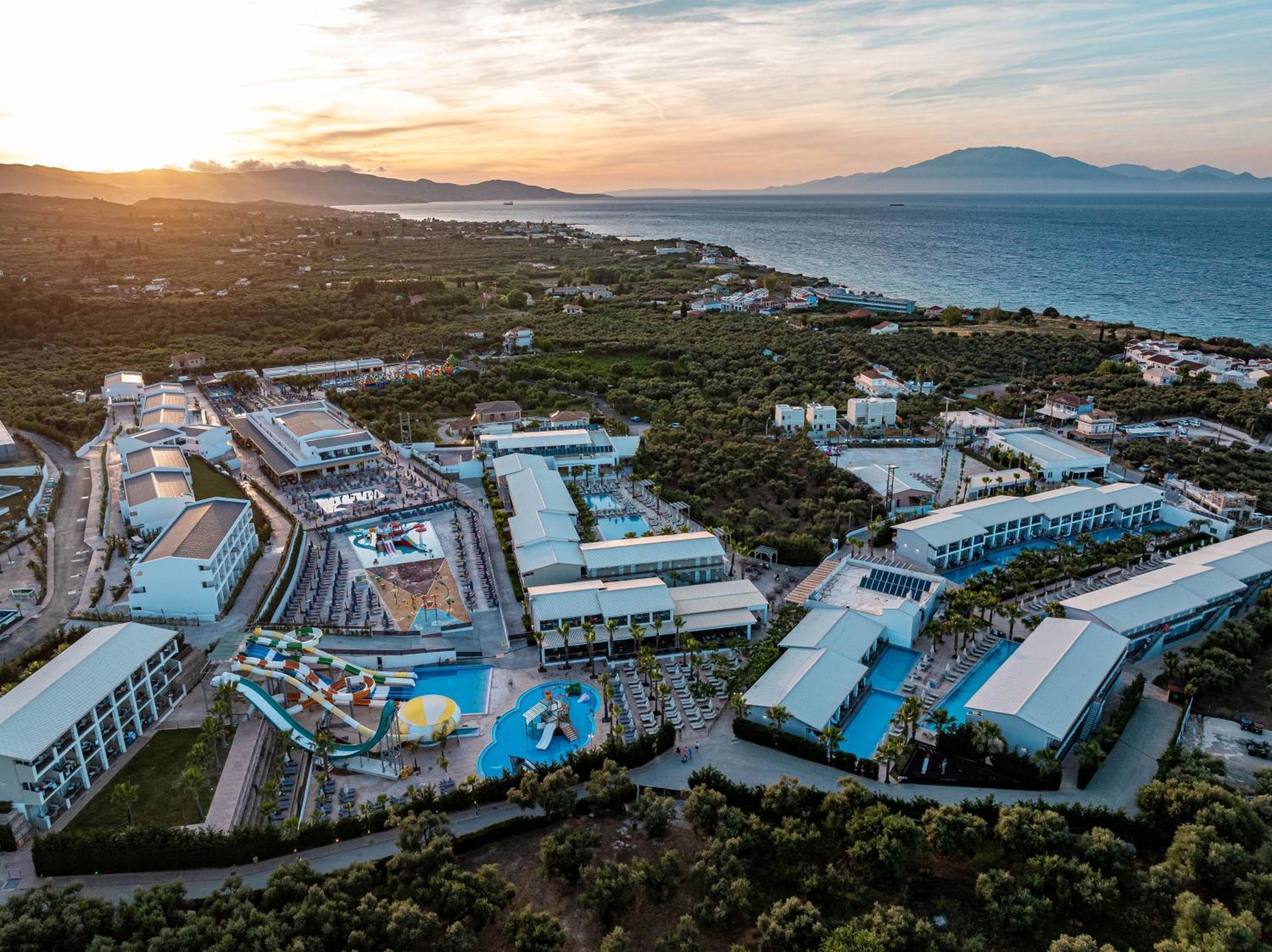 Caretta Paradise Resort & Waterpark Tragaki, Greece — book Hotel, 2024  Prices